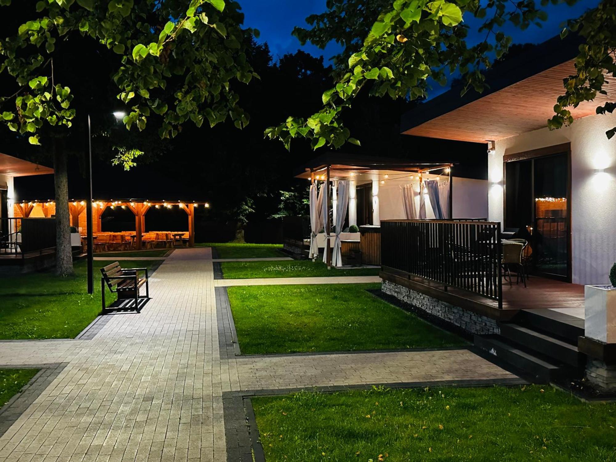 Wrzos Resort & Wellness **** Domki Caloroczne Венгерска-Гурка Экстерьер фото